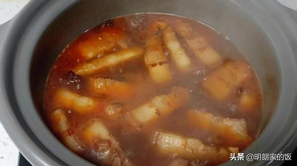 曬曬三口之家的一餐，有葷有素都是家人愛吃的，肉骨頭啃著超過癮