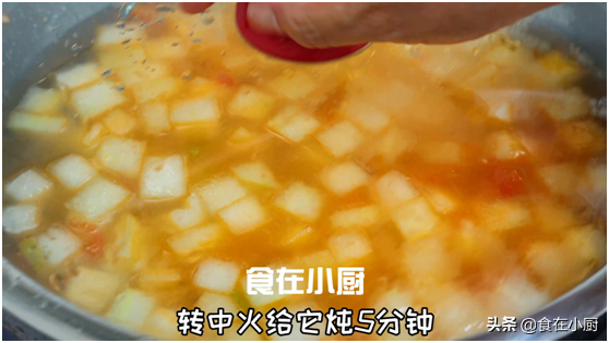 冬瓜和蝦仁真是絕配,立秋後我家天天吃,上桌後連湯汁都不剩 冬瓜和蝦仁真是絕配,立秋後我家天天吃,上桌後連湯汁都不剩