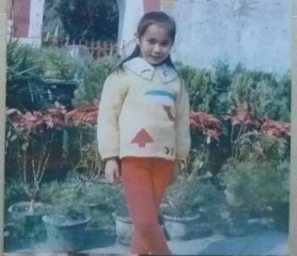 街上的老男孩—小鎮上的少年(會掐算的“六豆嘎螞”) 街上的老男孩—小鎮上的少年(會掐算的“六豆嘎螞”)