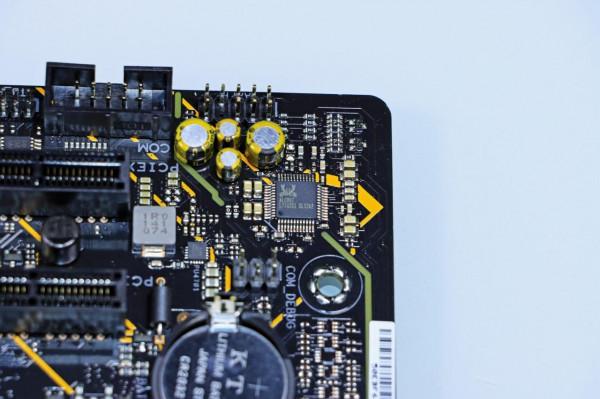 華碩 B660 重炮手 WiFi 登場，這算是半開放式主機嗎？