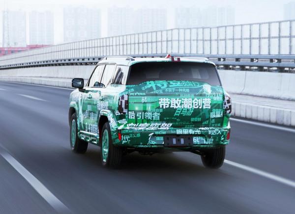 哈弗X DOG量產版曝光，外觀很硬朗，車尾帶小書包，上半年正式亮相