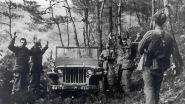 志願軍特等功臣周德高：單人獨槍幹掉美軍30餘人，金日成為他授勳