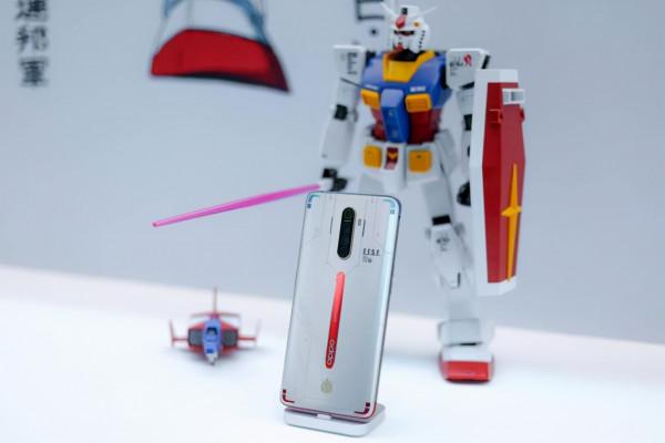 手機聯名日本IP盤點：高達、EVA、迪迦奧特曼、龍珠你喜歡誰？