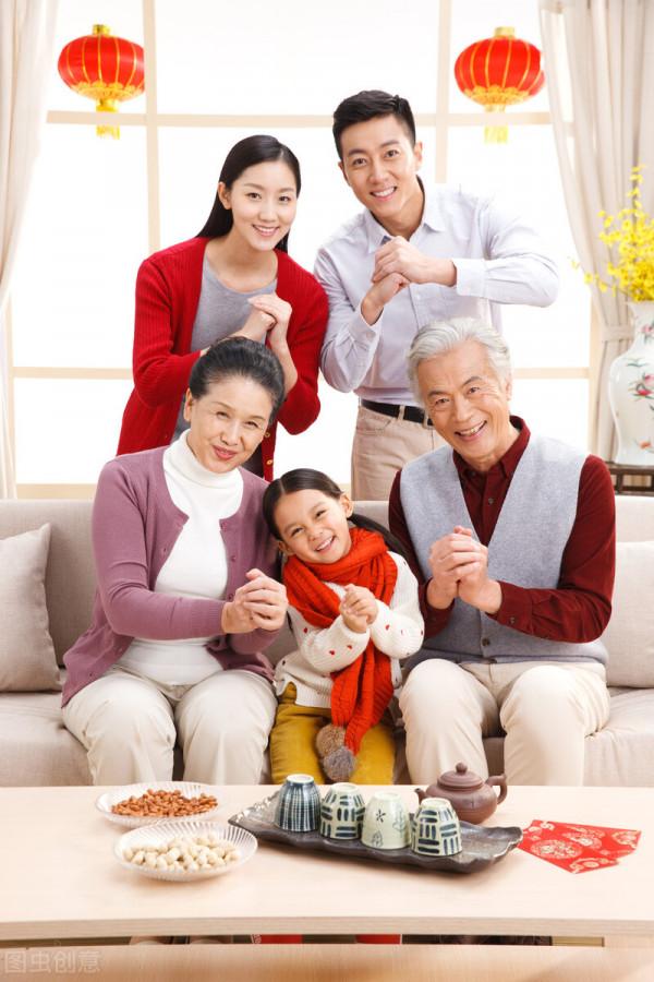 大年初一，回家拜年