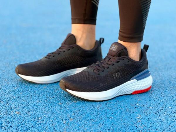 361°E韌跑鞋：快來體驗柔韌回彈的牛皮糖腳感