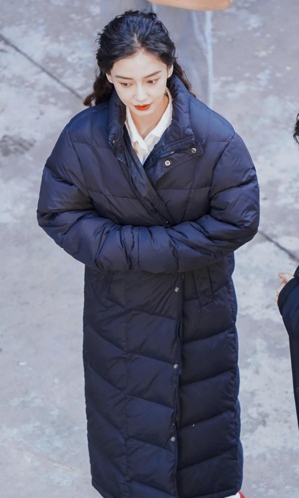 猜你沒看過楊穎的“俯拍圖”，一下暴露了顏值死角，歲月壓力太大