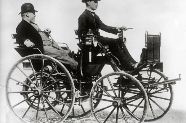 以自己為名,這些汽車品牌其實就是個人名 以自己為名,這些汽車品牌其實就是個人名