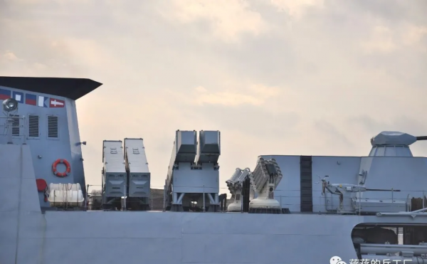 英雄編隊回國!伊朗舉行儀式歡迎完成4.5萬公里航程的75號編隊 英雄編隊回國!伊朗舉行儀式歡迎完成4.5萬公里航程的75號編隊