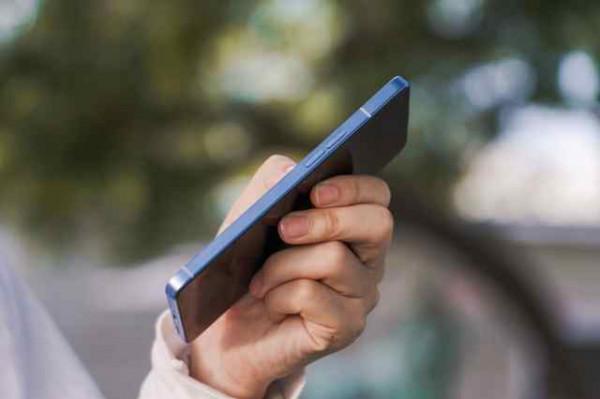 誰說直角設計沒有好手感?OPPO Reno7 Pro有話要說 誰說直角設計沒有好手感?OPPO Reno7 Pro有話要說