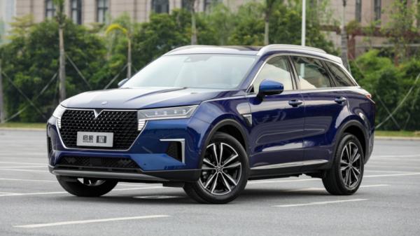 啟辰星對比榮威RX5：確定不是在比誰螢幕大？