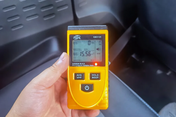 Lab測試：傳說中的五菱宏光MINIEV，百公里加速居然要看人品