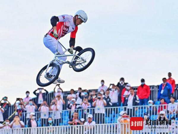 創歷史!四川選手包攬全運會小輪車男子自由式金銀銅牌 創歷史!四川選手包攬全運會小輪車男子自由式金銀銅牌