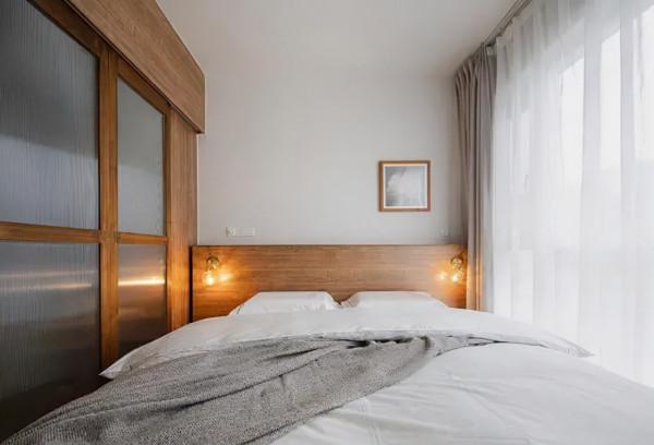 小戶型改造 80㎡原木日式風，三居裝出大格局，微調大法簡直神了