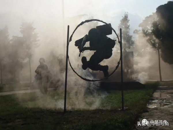 軍士晉銜,與家人共享榮耀時刻! 軍士晉銜,與家人共享榮耀時刻!