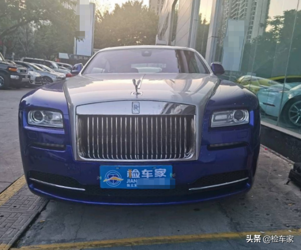 人到中年想買輛勞斯萊斯,落地超500萬的魅影七年後還值幾何 人到中年想買輛勞斯萊斯,落地超500萬的魅影七年後還值幾何