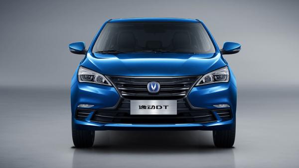 落地8萬選4AT還是CVT？長安逸動DT對比吉利遠景