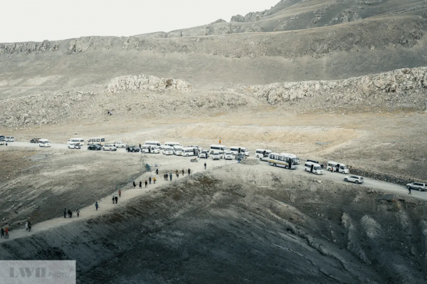 兩個人，一輛車，阿里北線無人區穿越