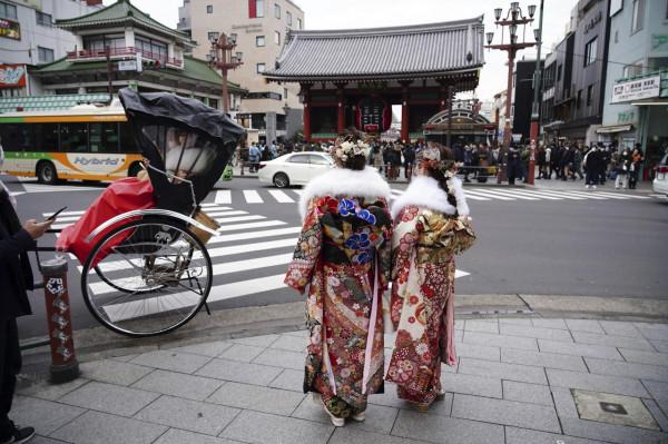 &OpenCurlyDoubleQuote;成人禮&rdquo;