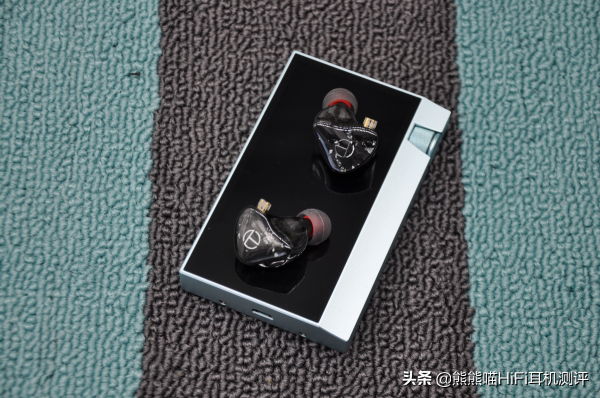 宏大聲場，HiFi高性價比，TRN聲學14動鐵次旗艦X7純動鐵耳機評測