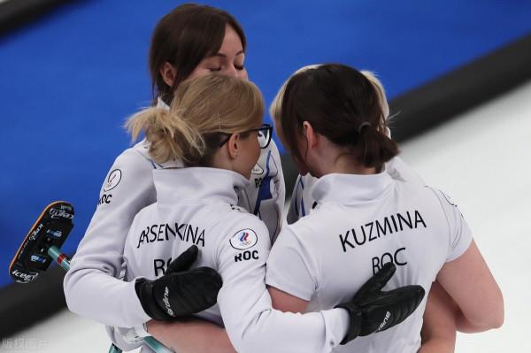 冰壺女團瑞典隊險勝加拿大，日本隊最後一擲雙飛拿3分實現絕殺