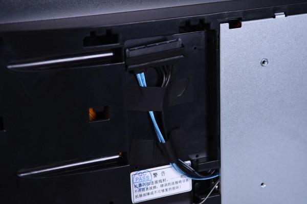 居然如此簡約 同方精銳Z1-557一體機開箱+拆解