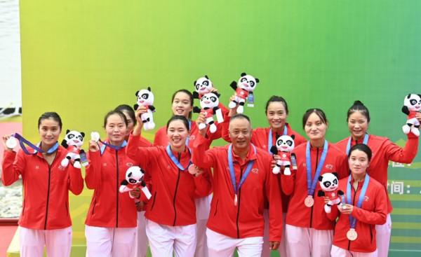 力拼奧運銅牌組合,河南賽艇隊女子八單槳有舵手摘銀 力拼奧運銅牌組合,河南賽艇隊女子八單槳有舵手摘銀