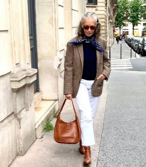 冬季精緻女人,離不開這種配飾,這樣搭配每一種造型都經典 冬季精緻女人,離不開這種配飾,這樣搭配每一種造型都經典