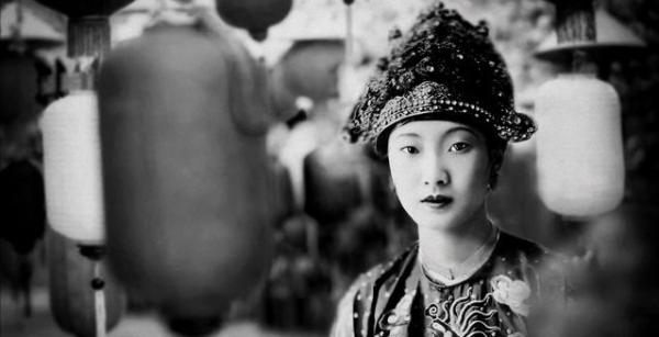 寵愛時捧上天,不愛時四處留情,越南皇帝給了她一場“大悲大喜” 寵愛時捧上天,不愛時四處留情,越南皇帝給了她一場“大悲大喜”