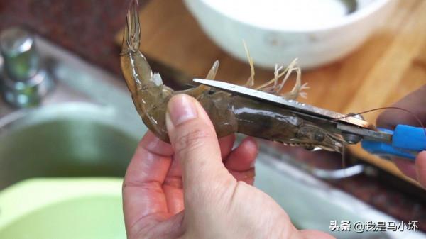 我家最愛的一個大蝦吃法,簡單又營養,出鍋香味四溢,吃著特解饞 我家最愛的一個大蝦吃法,簡單又營養,出鍋香味四溢,吃著特解饞