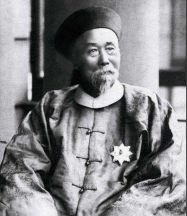 李鴻章如何用&OpenCurlyDoubleQuote;白老虎&rdquo;整垮胡雪巖？被抄家時，他為何能剩10萬？