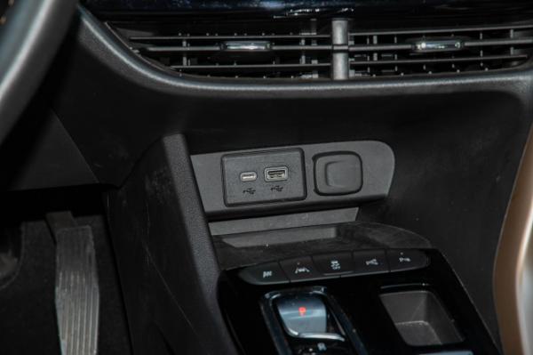 沉穩的“小快靈” 試駕體驗別克微藍7