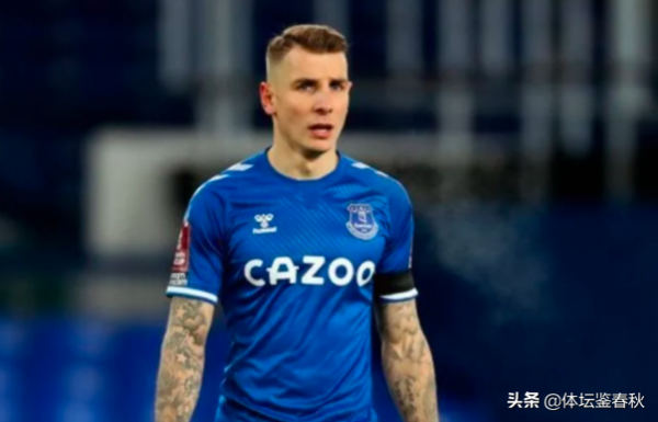 轉會：朗尼克迎曼聯首籤，尤文埃弗頓或互換球員，傑拉德挖角紅軍