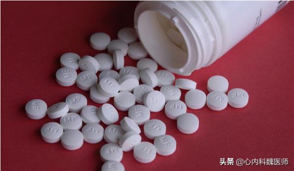 每天吃二甲雙胍，為什麼血糖降不下來，也許是吃法錯了