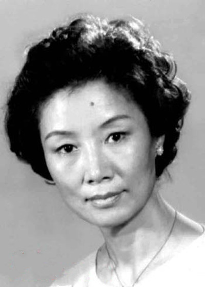 老戲骨呂中：22歲嫁小學同學，3個孩子事業有成，兒媳是國際影后