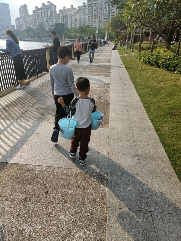 「雙11」半下午,一家人,一份餌,三條魚,盡享親子垂釣之樂… 「雙11」半下午,一家人,一份餌,三條魚,盡享親子垂釣之樂…