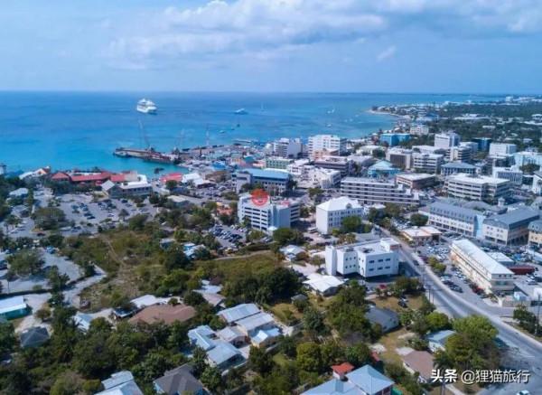 開曼群島是英國屬地,以前叫龜島,有大小開曼島、開曼布拉克島 開曼群島是英國屬地,以前叫龜島,有大小開曼島、開曼布拉克島