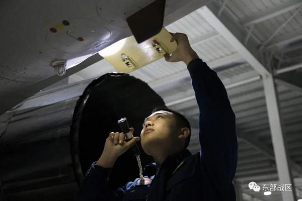 奪取制空權、遠端制導攻擊……戰鬥在下半夜打響