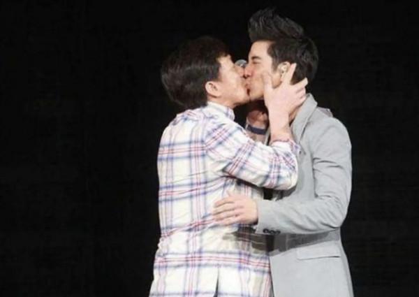 成龍大哥除了管教不好兒子，也就是代言哪個品牌哪個品牌死了