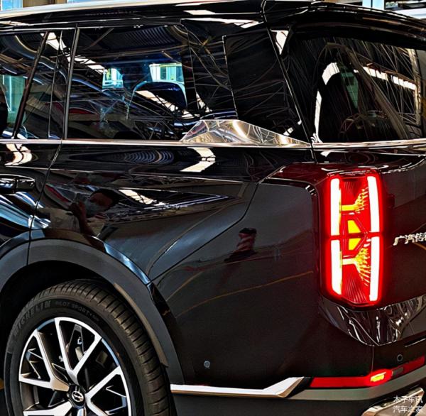 認真了，全新一代廣汽傳祺GS8實拍，網友：感覺這次設計用力過猛