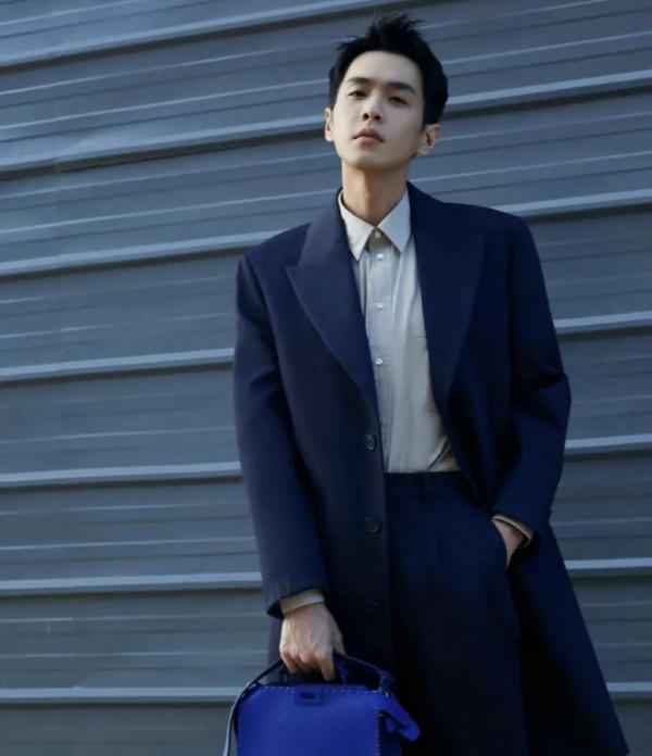 明星張若昀寫真合集：英俊帥氣、文質彬彬