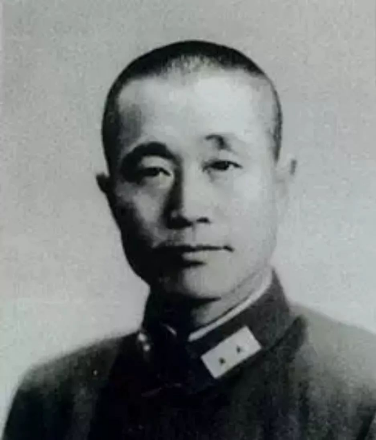 楊振寧稱杜聿明為“杜先生”,周總理急忙糾正:應該叫岳父大人 楊振寧稱杜聿明為“杜先生”,周總理急忙糾正:應該叫岳父大人