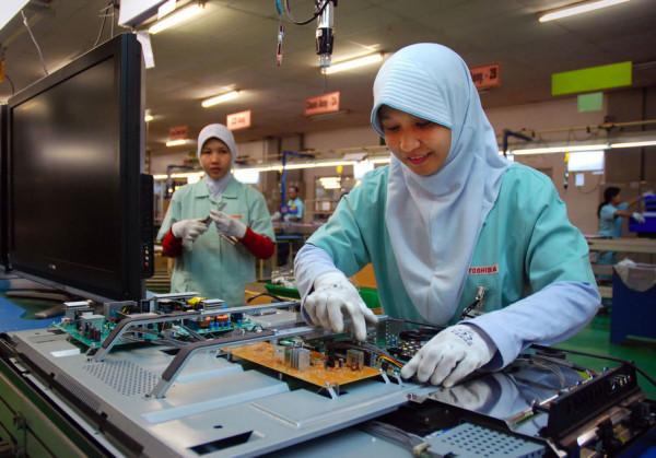 印度不夠格，美德日加一塊都不是對手，中國製造業真有這麼恐怖？