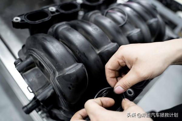 「典藏座駕」整備一臺經典的寶馬E66,於所到之處書寫下闊瀾人生 「典藏座駕」整備一臺經典的寶馬E66,於所到之處書寫下闊瀾人生