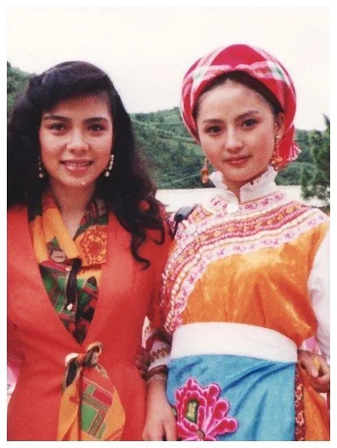 苦命的劉丹:27歲去世,父親殉職,哥哥離世,蕭劍為她掃墓21年 苦命的劉丹:27歲去世,父親殉職,哥哥離世,蕭劍為她掃墓21年