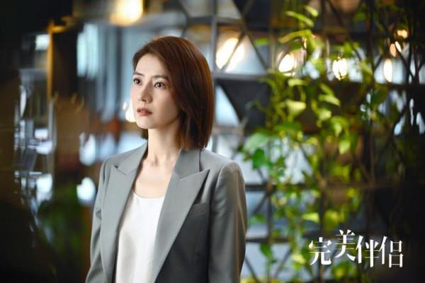 42歲高圓圓復出新劇轉型，繼劉濤周迅之後，實現中年女演員的反擊