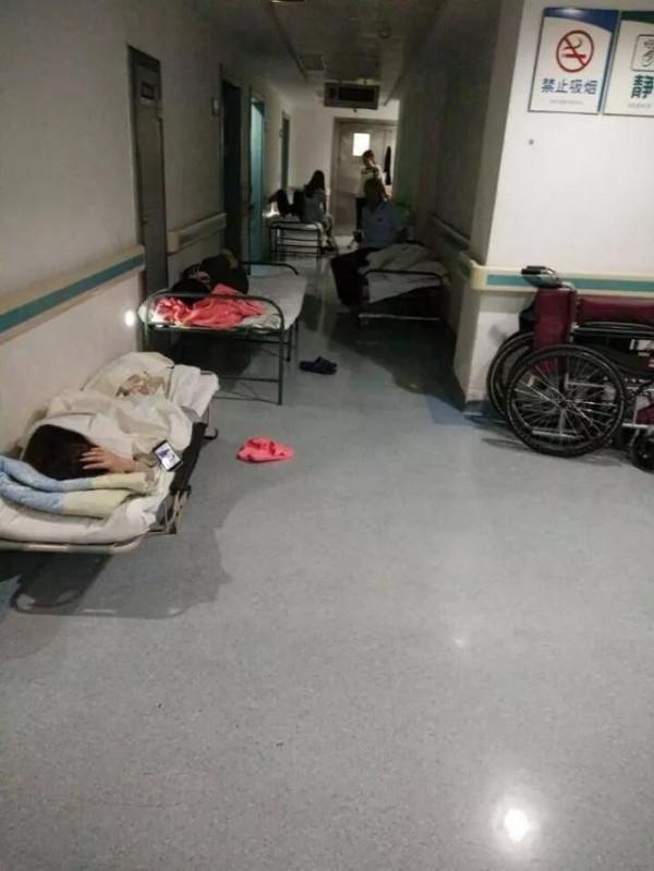 那個三十二歲的男人還是走了 那個三十二歲的男人還是走了