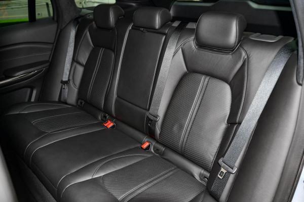 零百加速4.7秒,軸距2米9,開出去回頭率十足,帶你看蔚來ES6 零百加速4.7秒,軸距2米9,開出去回頭率十足,帶你看蔚來ES6