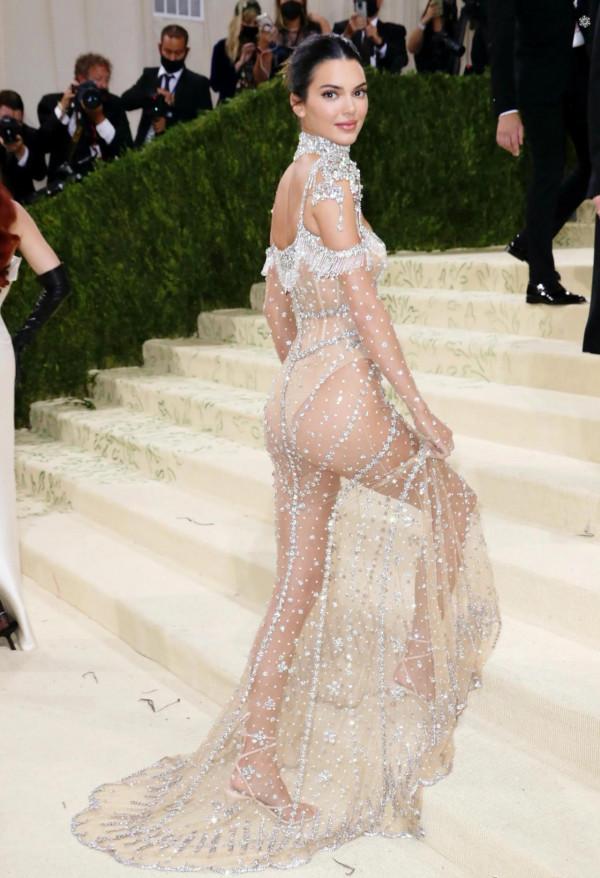 肯豆近期最新紅毯照 肯豆近期最新紅毯照