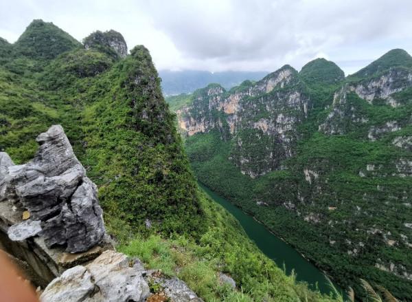 跑過關興公路嗎？說“自駕必去”，200公里我玩出了“貴州味道”