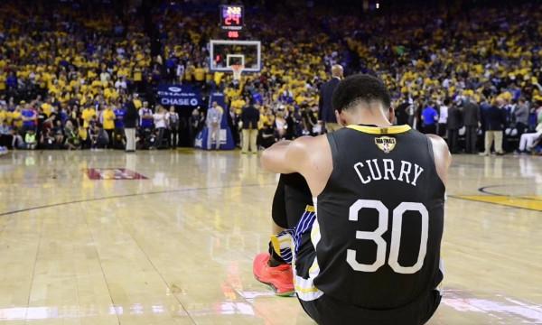 違反規定，面臨禁賽處罰！庫裡太難了，你真要讓勇士陷入兩難境地